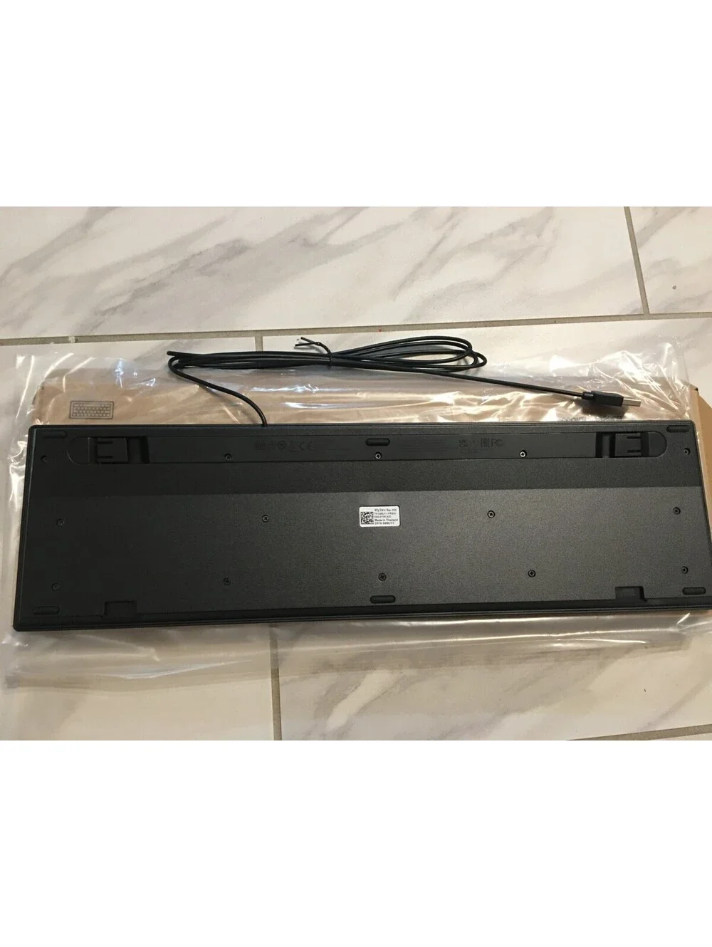 Dell Wireless Keyboar and Mouse KB3121Wt / MS3121Wt SD-8160, New